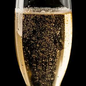 KRUG, “GRANDE CUVÉE”, CHAMPAGNE, FRANCE NV