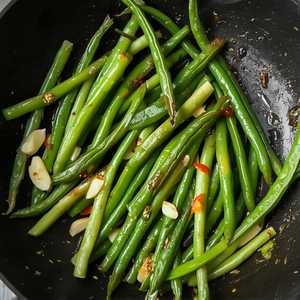 Green Beans with Chilli and Garlic
