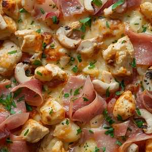 Chicken, Ham & Mushroom Pizza: